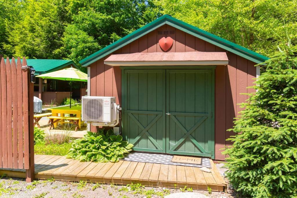 Bluestone Log Cabin Margaretville Exterior photo